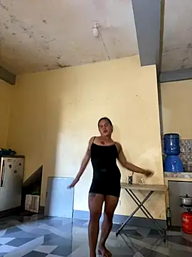 sweetyula online show from December 4, 11:24 pm