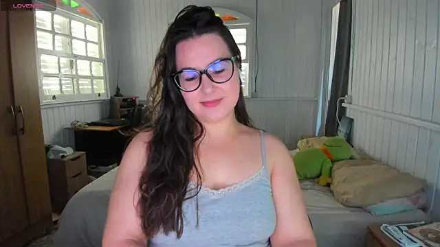 Snapshot of anna_love_hot chatting on October 13, 5:24 pm anna love hot online show from October 13, 5:24 pm