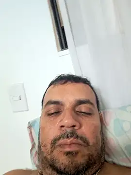 Snapshot of Ben_joseph1976 chatting on December 9, 8:44 pm Ben joseph1976 online show from December 9, 8:44 pm