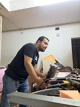 Snapshot of Ben_joseph1976 chatting on December 19, 11:14 pm Ben joseph1976 online show from December 19, 11:14 pm