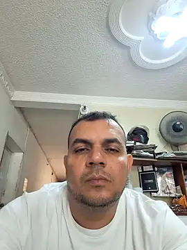 Snapshot of Ben_joseph1976 chatting on December 24, 3:47 pm Ben joseph1976 online show from December 24, 3:47 pm