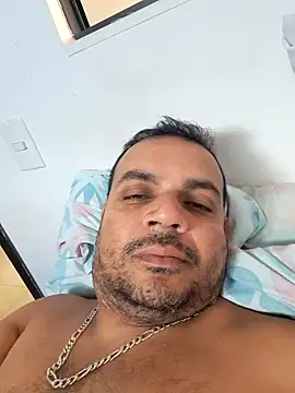 Snapshot of Ben_joseph1976 chatting on January 6, 7:35 pm Ben joseph1976 online show from January 6, 7:35 pm