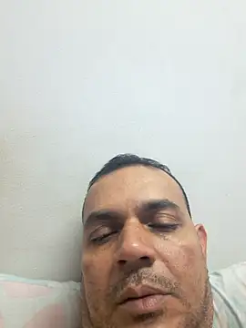 Snapshot of Ben_joseph1976 chatting on September 24, 1:20 am Ben joseph1976 online show from September 24, 1:20 am