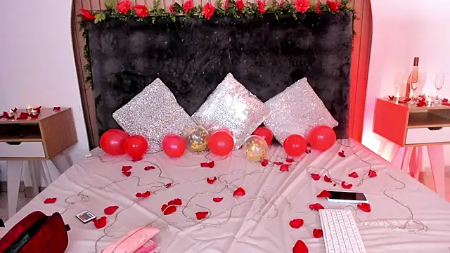 Karlagonzales  online show from February 14, 7:02 pm