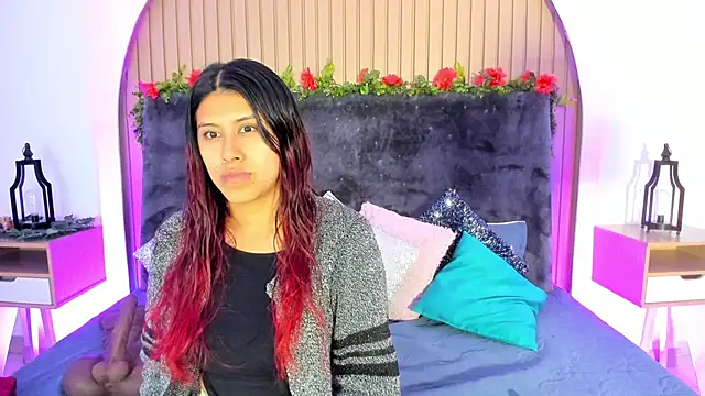 Karlagonzales  online show from November 9, 10:35 am