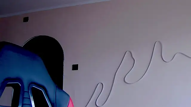 Snapshot of karo123421 chatting on October 16, 6:58 am karo123421 online show from October 16, 6:58 am