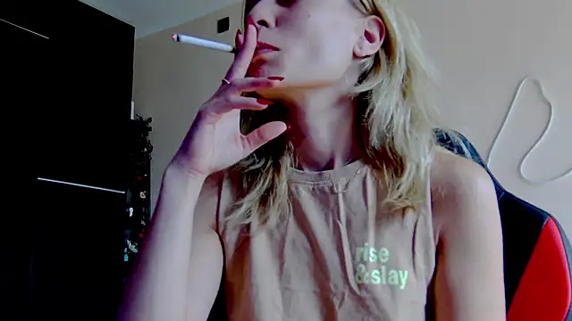 Snapshot of karo123421 chatting on October 17, 10:18 am karo123421 online show from October 17, 10:18 am