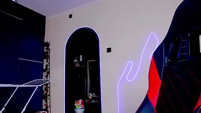 Snapshot of karo123421 chatting on October 19, 5:46 pm karo123421 online show from October 19, 5:46 pm