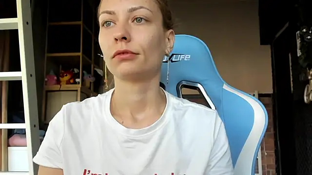 Snapshot of karo123421 chatting on October 28, 7:23 am karo123421 online show from October 28, 7:23 am