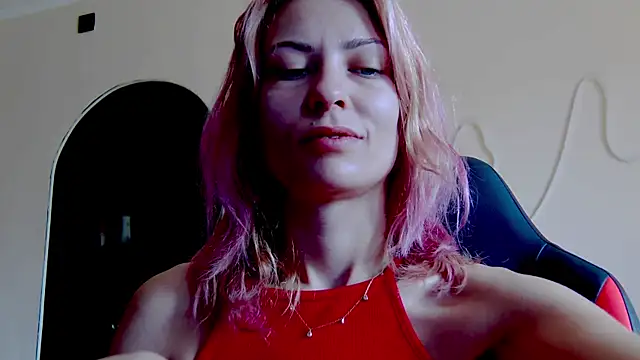 Snapshot of karo123421 chatting on November 1, 10:39 am karo123421 online show from November 1, 10:39 am