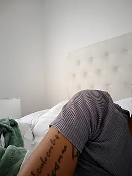 Leaberry online show from January 15, 2:21 pm