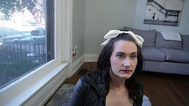 Snapshot of RhiCon chatting on January 29, 3:47 pm RhiCon online show from January 29, 3:47 pm