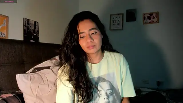 Snapshot of valeryvegas_2 chatting on October 7, 3:36 am valeryvegas 2 online show from October 7, 3:36 am