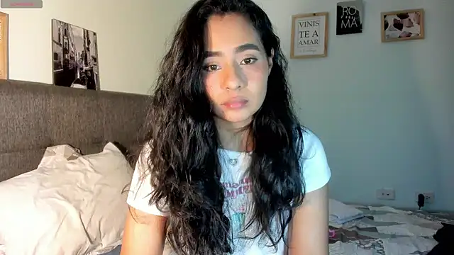 Snapshot of valeryvegas_2 chatting on October 13, 3:50 am valeryvegas 2 online show from October 13, 3:50 am