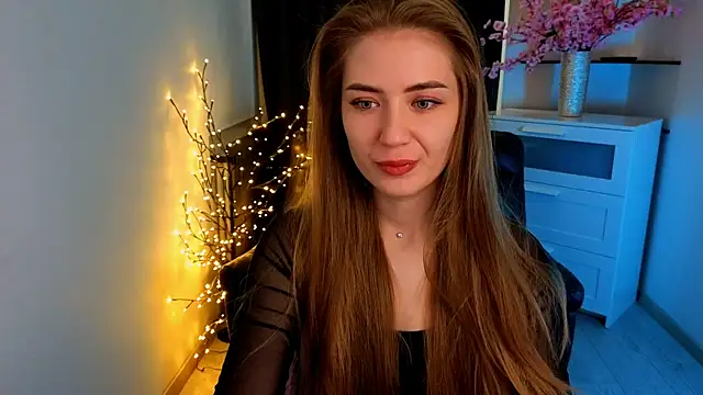 Adelyna Bird online show from April 12, 6:29 am