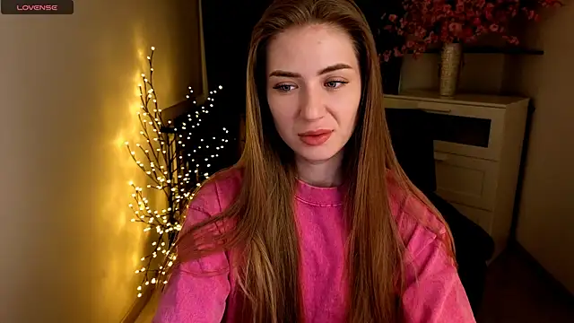 Snapshot of Adelyna_Bird chatting on May 7, 6:30 am Adelyna Bird online show from May 7, 6:30 am