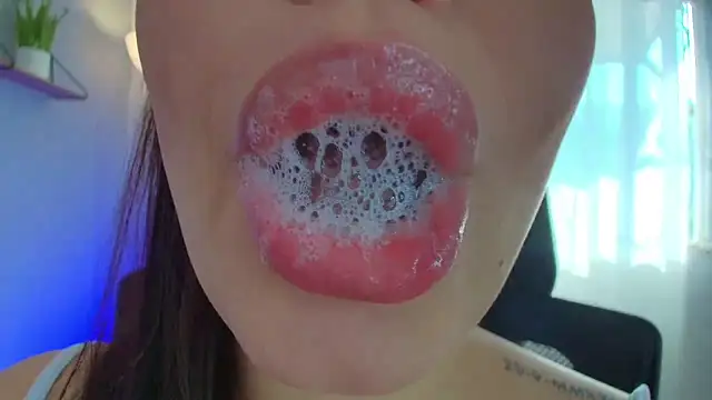 lisbet21x online show from March 9, 1:48 pm