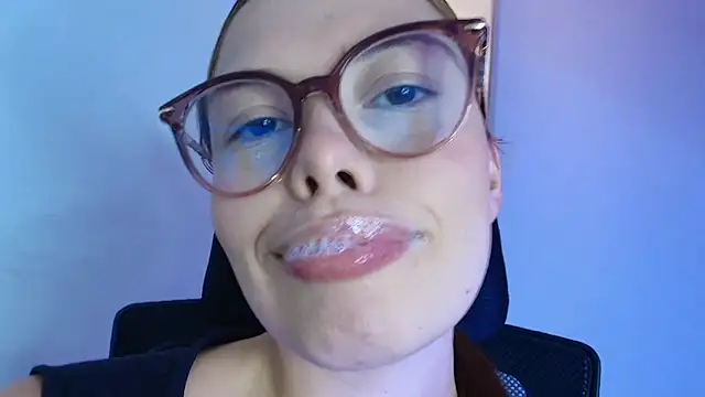 lisbet21x online show from February 7, 8:23 pm