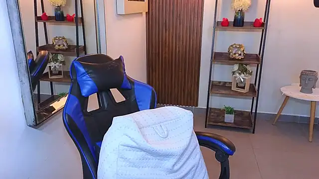 Snapshot of Kenya--Buhle chatting on March 2, 12:12 pm Kenya--Buhle online show from March 2, 12:12 pm