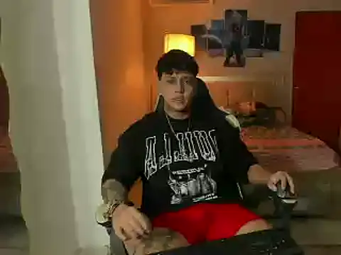 Snapshot of Jake_simons chatting on February 27, 3:04 am Jake simons online show from February 27, 3:04 am
