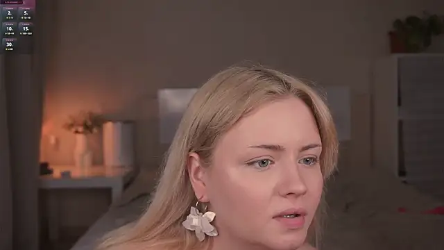 missbeatriss online show from November 26, 3:57 pm