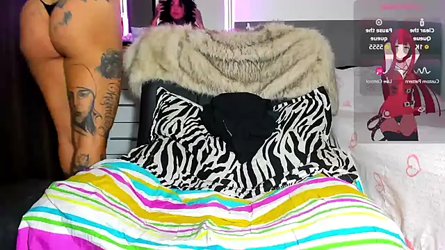 Snapshot of girl_tatto13 chatting on July 9, 9:46 am girl tatto13 online show from July 9, 9:46 am