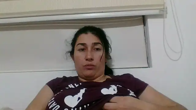 andreaisis2 online show from February 9, 5:29 am