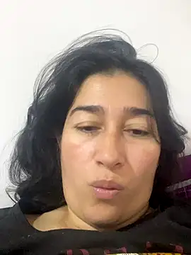 Snapshot of andreaisis2 chatting on November 25, 1:55 pm andreaisis2 online show from November 25, 1:55 pm