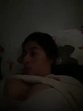 Snapshot of andreaisis2 chatting on January 5, 9:18 pm andreaisis2 online show from January 5, 9:18 pm