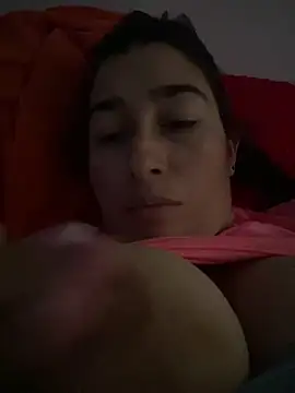 Snapshot of andreaisis2 chatting on February 3, 5:18 pm andreaisis2 online show from February 3, 5:18 pm