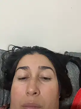 Snapshot of andreaisis2 chatting on March 24, 4:50 am andreaisis2 online show from March 24, 4:50 am