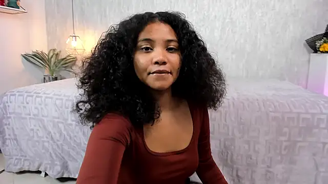 Zafiiraa online show from May 14, 4:19 am