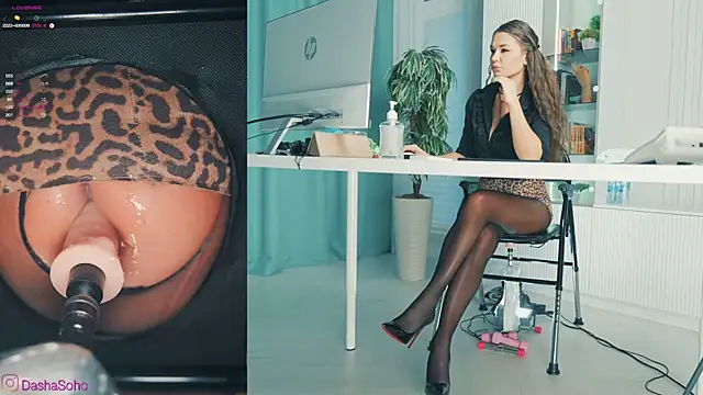 Snapshot of art_porno chatting on October 22, 1:39 am art porno online show from October 22, 1:39 am