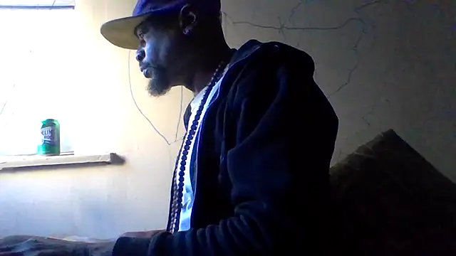 Snapshot of Daddy_hook chatting on January 8, 11:18 pm Daddy hook online show from January 8, 11:18 pm