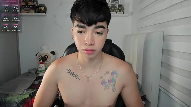 santy7v7 online show from March 27, 1:55 pm