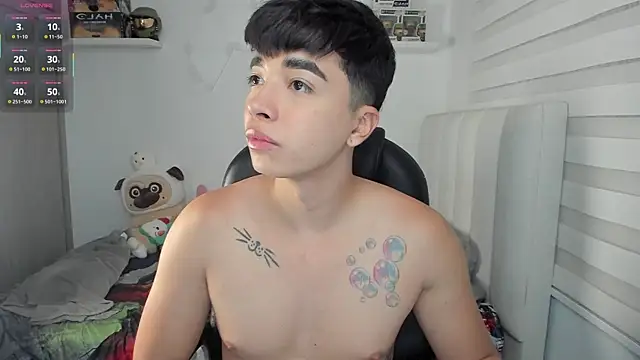 santy7v7 online show from April 16, 1:34 pm