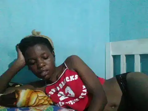 sweetchic  online show from March 12, 10:39 pm