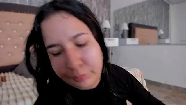 Snapshot of Lia_sarahi chatting on October 26, 12:22 pm Lia sarahi online show from October 26, 12:22 pm