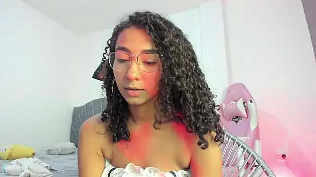 khaliope online show from April 12, 3:28 pm