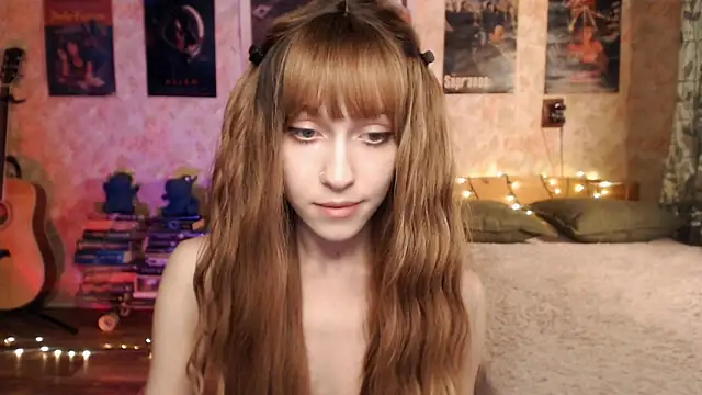 Friendly Ellie online show from December 20, 3:14 am