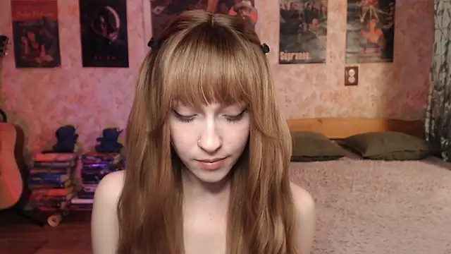 Friendly Ellie online show from February 20, 1:22 pm