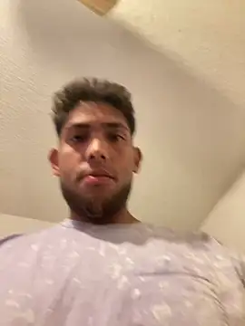 Snapshot of Hulcke chatting on February 12, 7:45 pm Hulcke online show from February 12, 7:45 pm