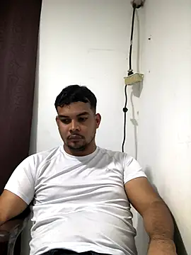 ElsecretodeBruno online show from September 10, 2:00 am