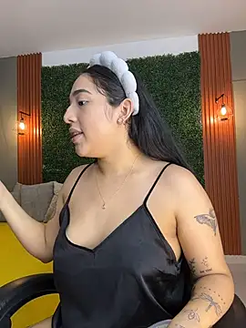 Amandanauty online show from December 16, 4:17 am