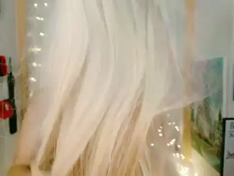 Snapshot of victorialotus chatting on September 30, 6:07 am victorialotus online show from September 30, 6:07 am