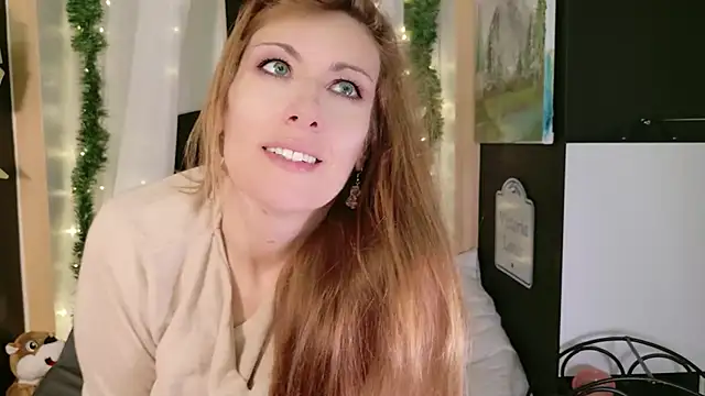 Snapshot of victorialotus chatting on December 19, 5:03 am victorialotus online show from December 19, 5:03 am