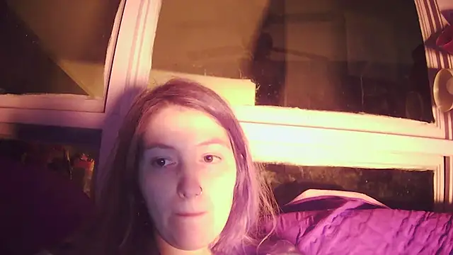 Snapshot of Angelk43 chatting on February 22, 7:19 am Angelk43 online show from February 22, 7:19 am