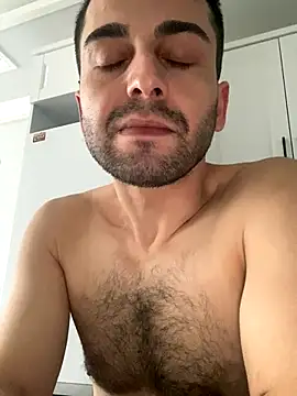 Snapshot of Emre-34 chatting on January 7, 7:00 am Emre-34 online show from January 7, 7:00 am