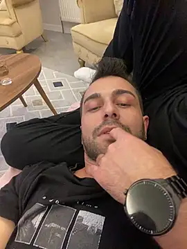 Snapshot of Emre-34 chatting on January 11, 2:22 pm Emre-34 online show from January 11, 2:22 pm