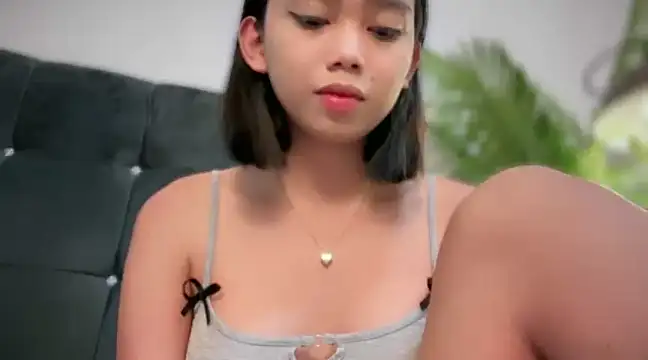 Snapshot of GenesisCastillano chatting on March 9, 3:38 pm GenesisCastillano online show from March 9, 3:38 pm